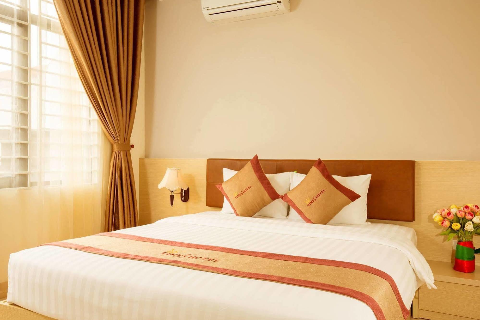 Times Hotel Hoan Cau Hanoi Exterior photo