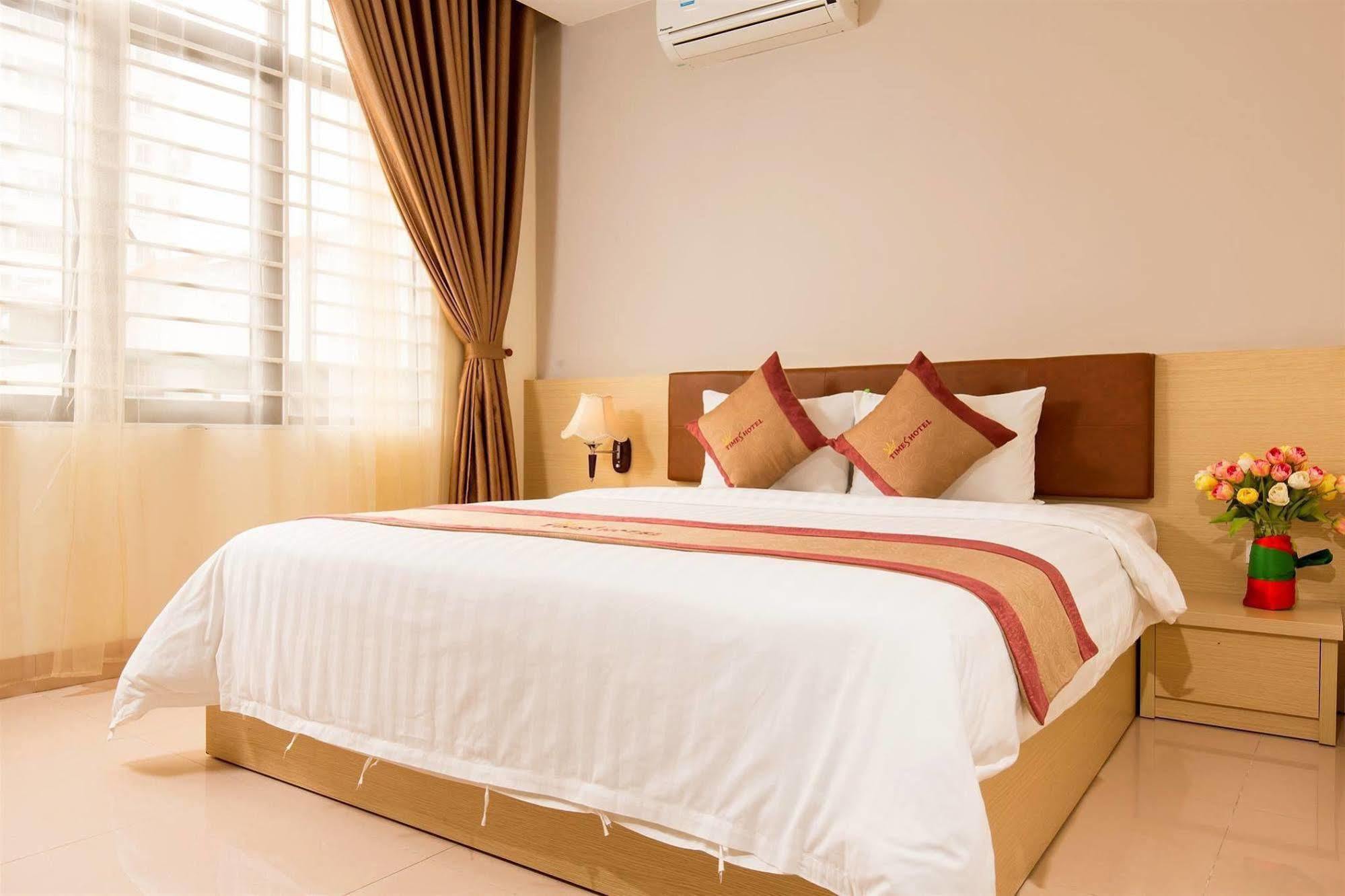 Times Hotel Hoan Cau Hanoi Exterior photo